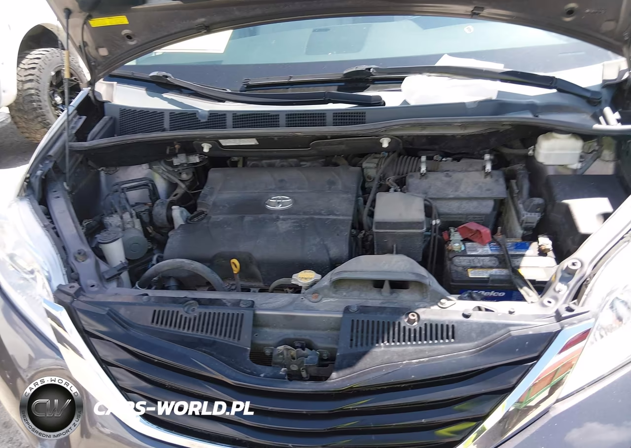 2012 Toyota Sienna Le V6 8 Passenger VIN:5TDKK3DC7CS234551 - 10