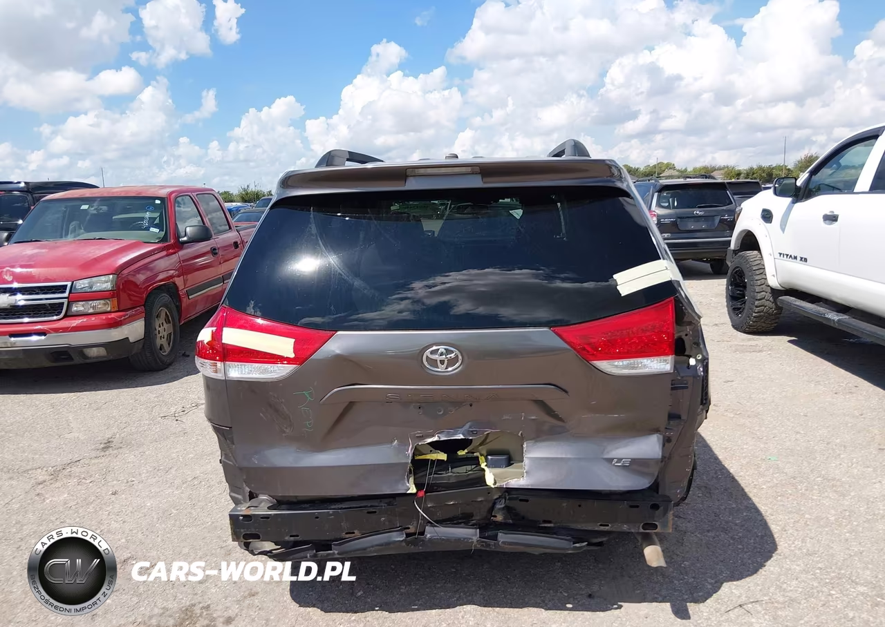 2012 Toyota Sienna Le V6 8 Passenger VIN:5TDKK3DC7CS234551 - 16