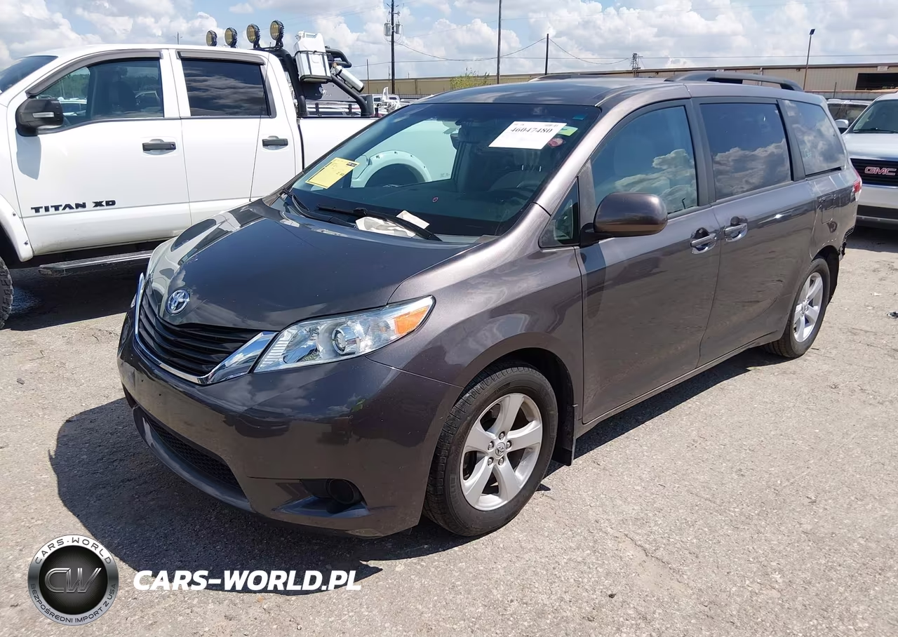 2012 Toyota Sienna Le V6 8 Passenger VIN:5TDKK3DC7CS234551 - 2