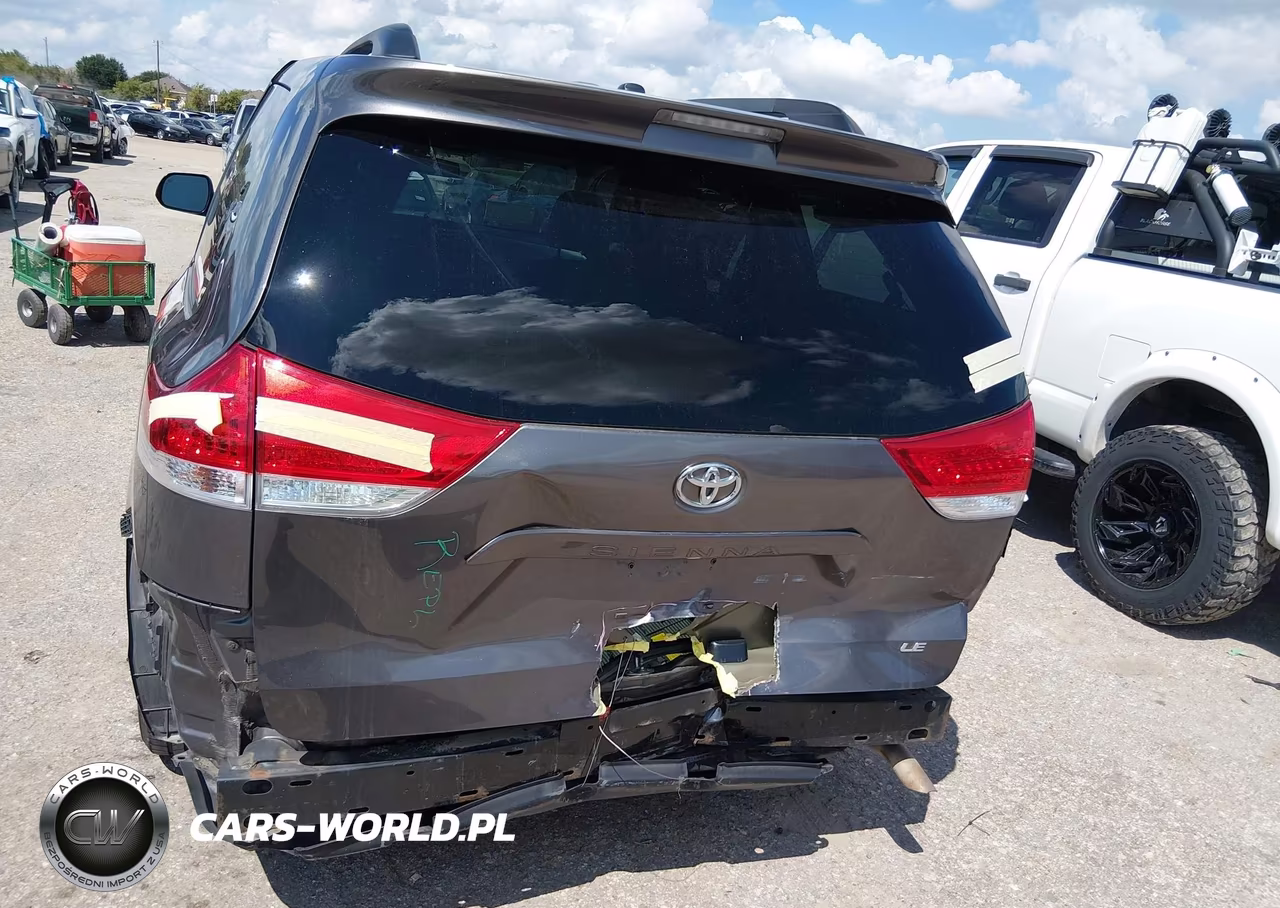 2012 Toyota Sienna Le V6 8 Passenger VIN:5TDKK3DC7CS234551 - 6