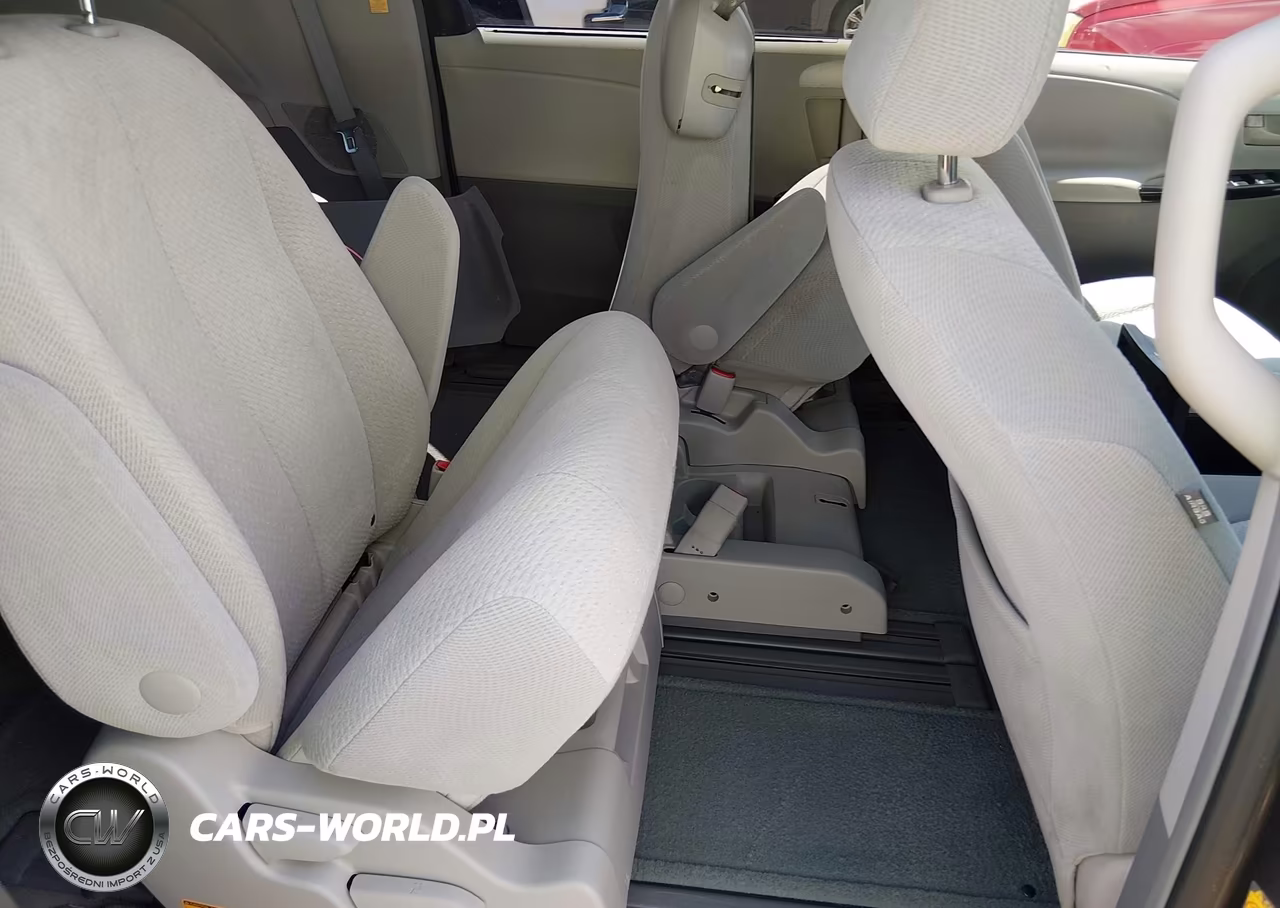 2012 Toyota Sienna Le V6 8 Passenger VIN:5TDKK3DC7CS234551 - 8