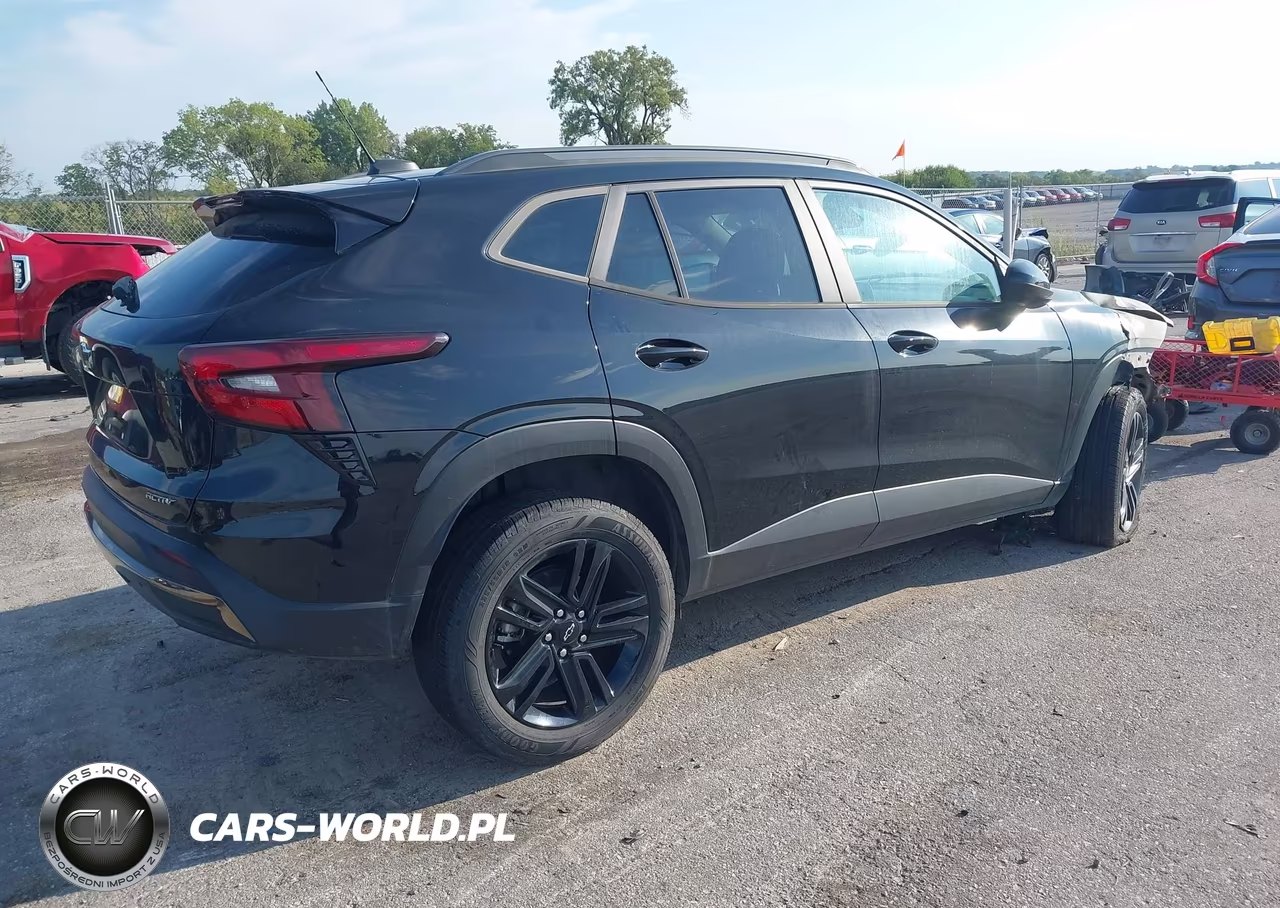 2025 Chevrolet Trax Fwd Activ VIN:KL77LKEPXSC054220 - 4