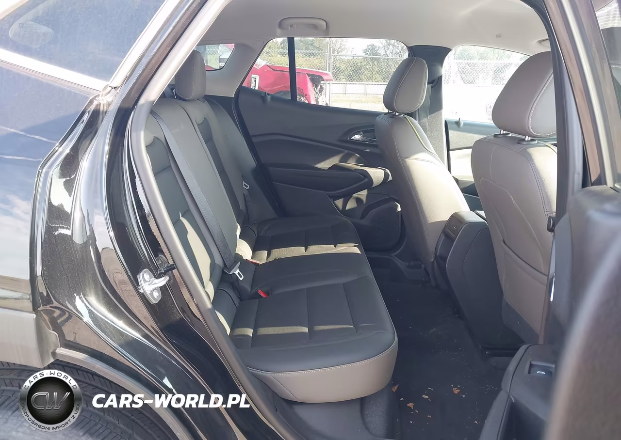 2025 Chevrolet Trax Fwd Activ VIN:KL77LKEPXSC054220 - 8