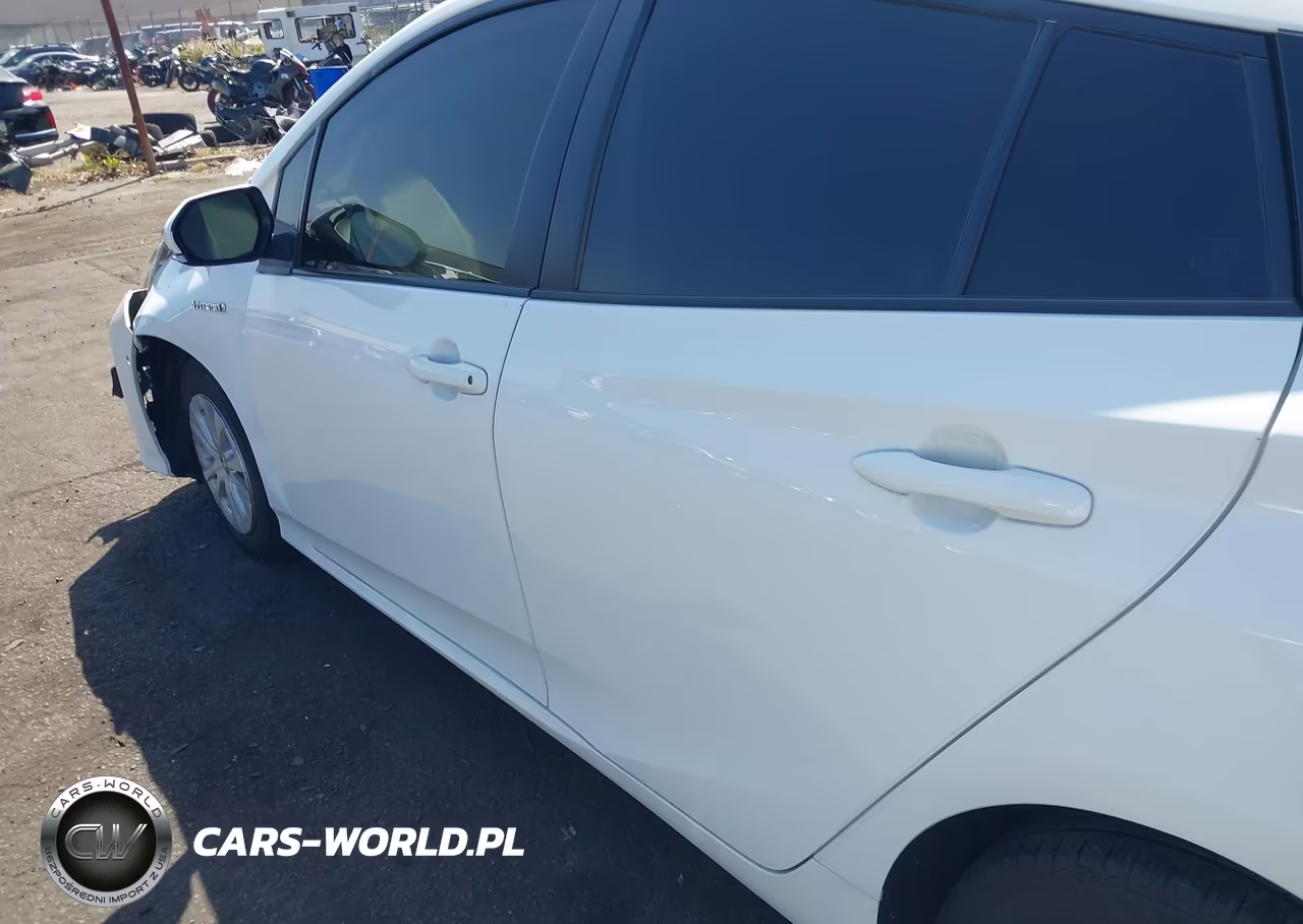 2022 Toyota Prius Le VIN:JTDKAMFU8N3178946 - 15