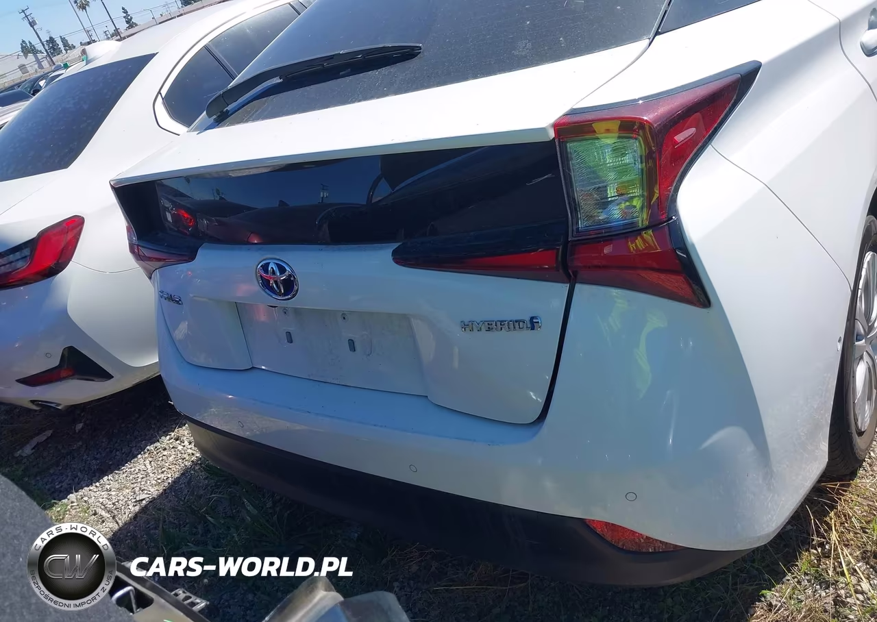 2022 Toyota Prius Le VIN:JTDKAMFU8N3178946 - 17