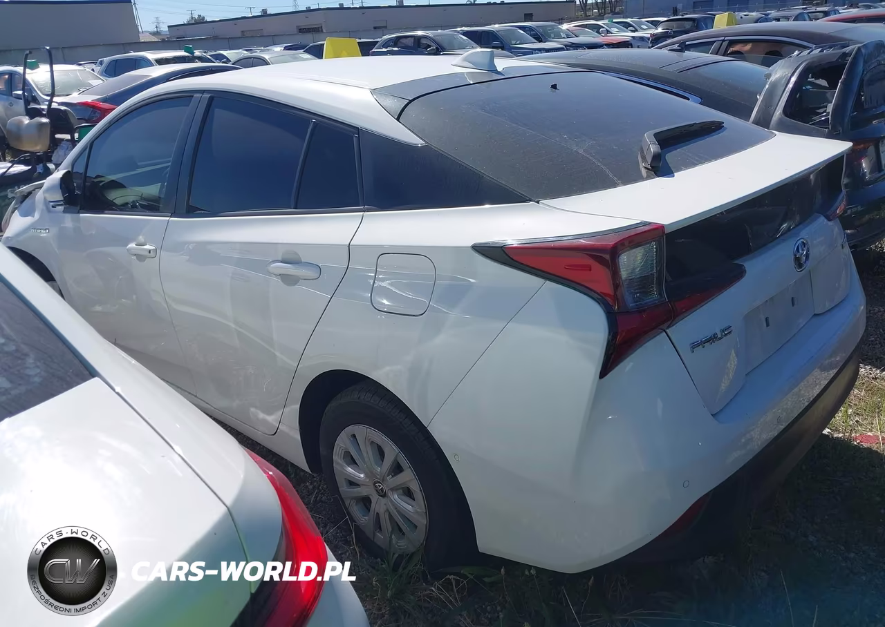 2022 Toyota Prius Le VIN:JTDKAMFU8N3178946 - 3
