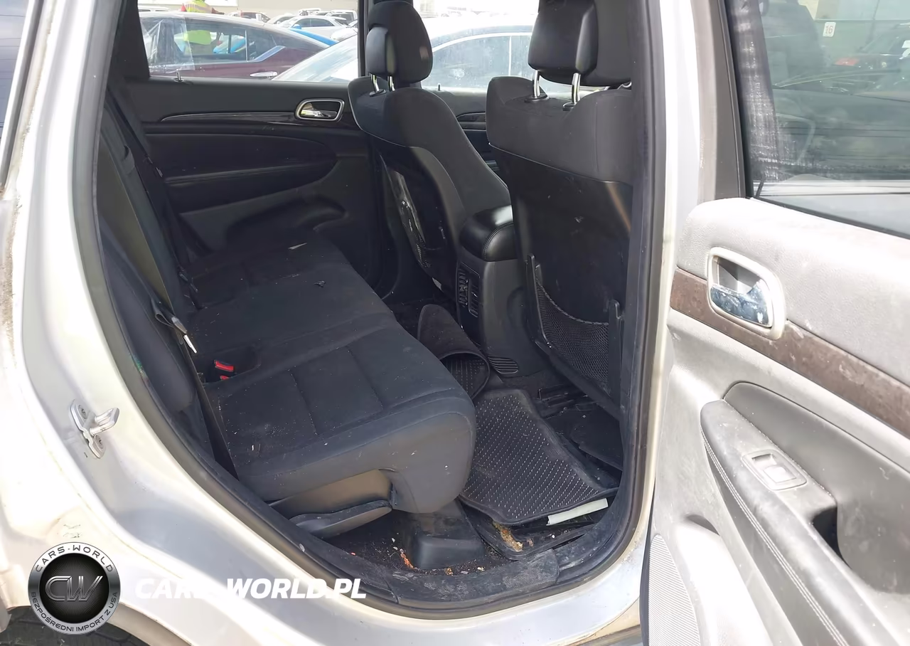 2011 Jeep Grand Cherokee Laredo VIN:1J4RS4GG2BC515654 - 7