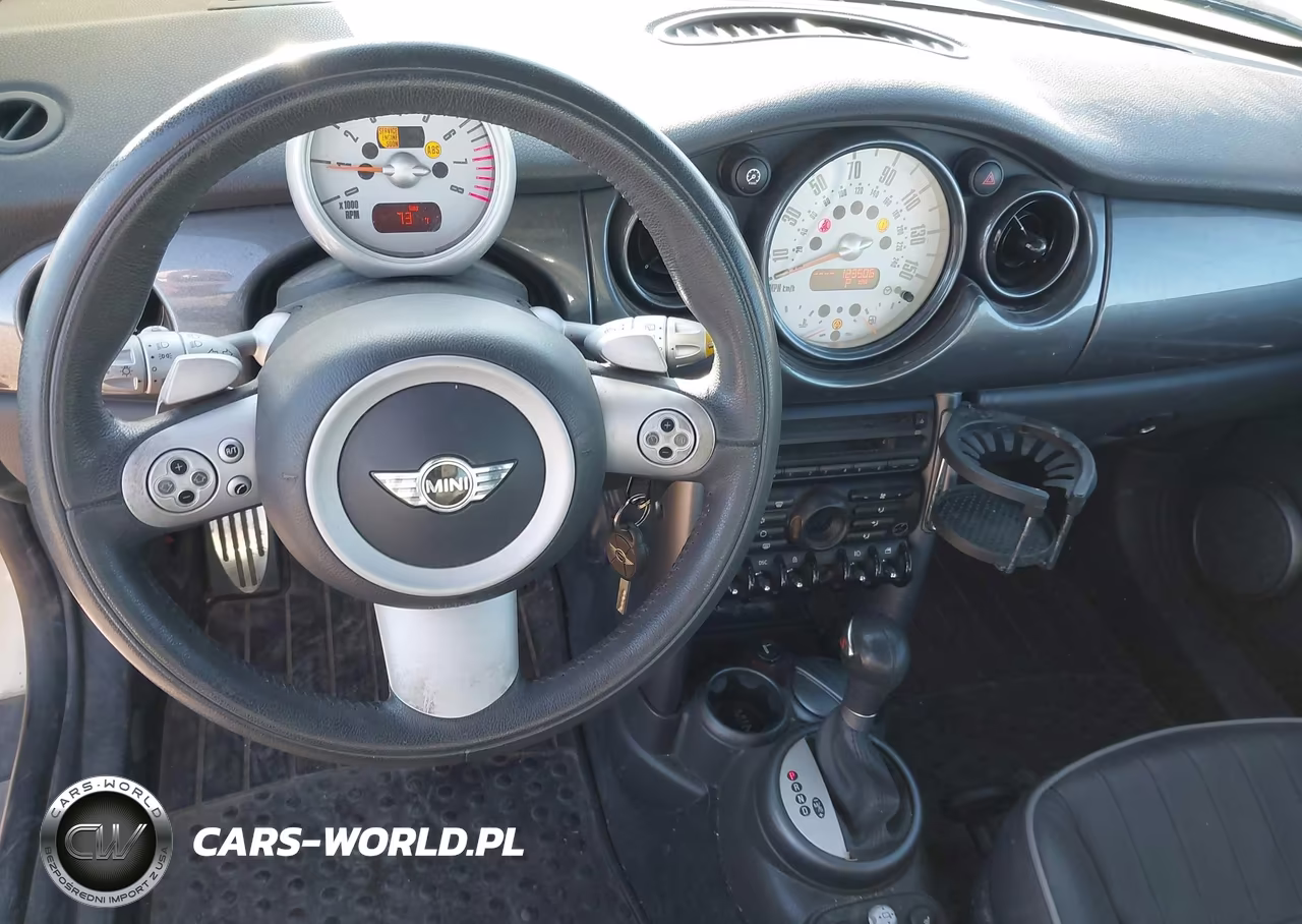 2006 Mini Cooper S VIN:WMWRE33516TJ35526 - 15
