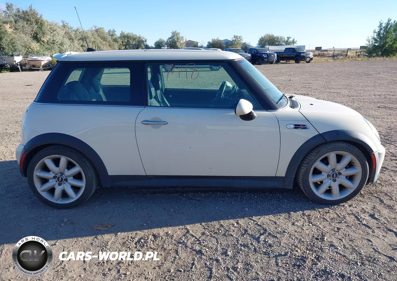 2006 Mini Cooper S VIN:WMWRE33516TJ35526 - 16