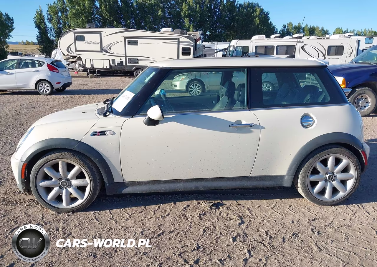 2006 Mini Cooper S VIN:WMWRE33516TJ35526 - 17