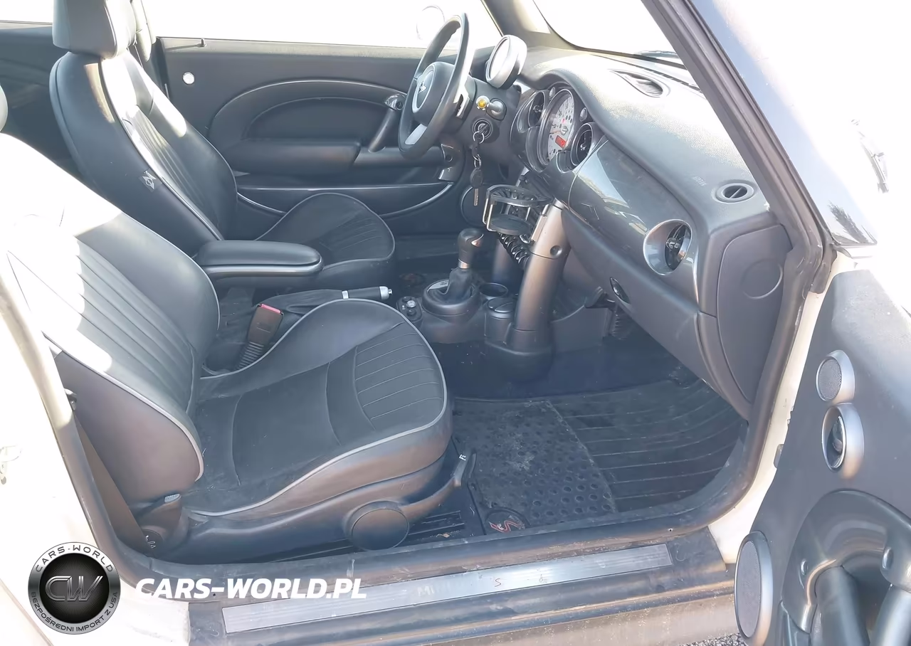 2006 Mini Cooper S VIN:WMWRE33516TJ35526 - 5