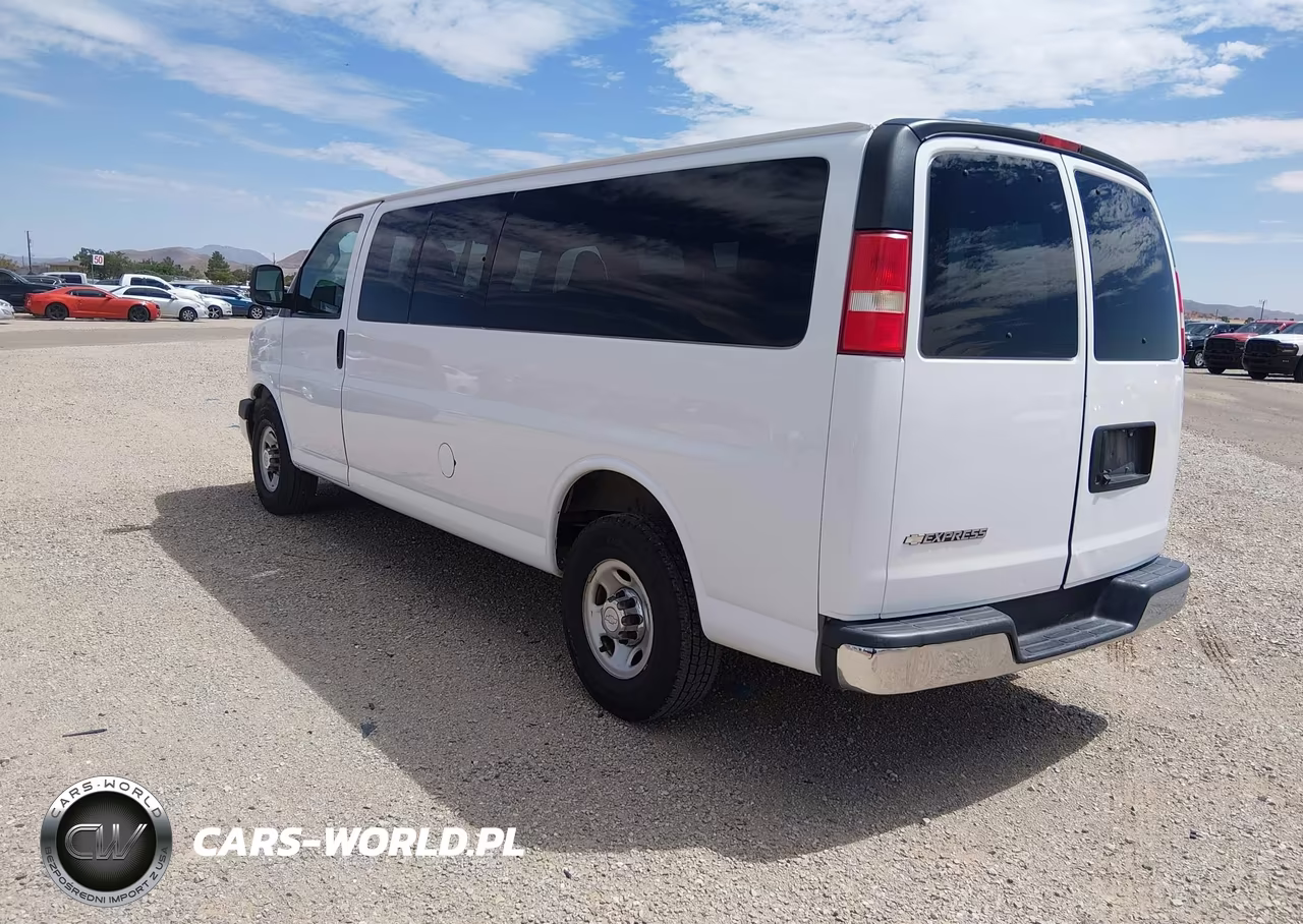 2018 Chevrolet Express 3500 Lt VIN:1GAZGPFG2J1286292 - 3