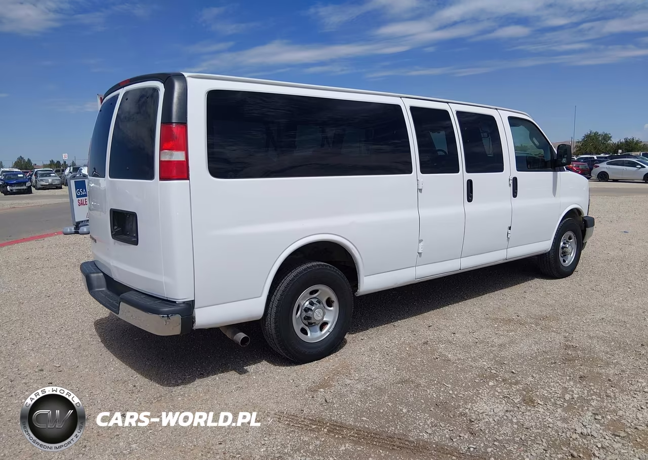 2018 Chevrolet Express 3500 Lt VIN:1GAZGPFG2J1286292 - 4