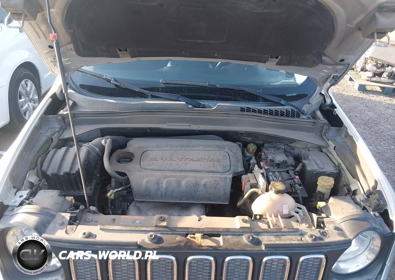 2017 Jeep Renegade Latitude 4X4 VIN:ZACCJBBB1HPG28207 - 10