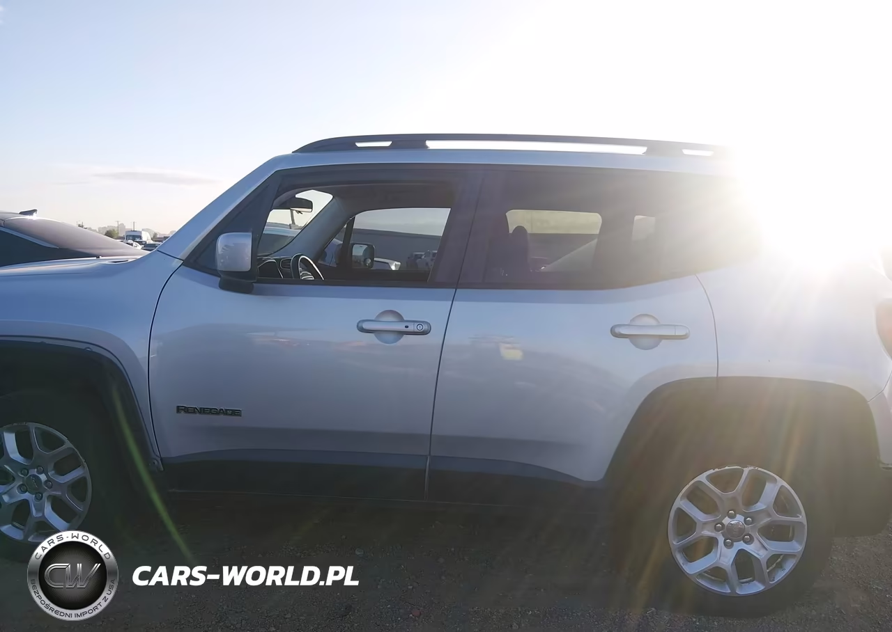 2017 Jeep Renegade Latitude 4X4 VIN:ZACCJBBB1HPG28207 - 14
