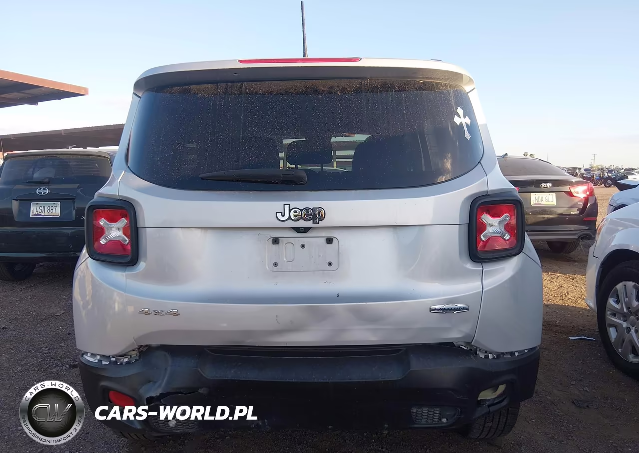 2017 Jeep Renegade Latitude 4X4 VIN:ZACCJBBB1HPG28207 - 16