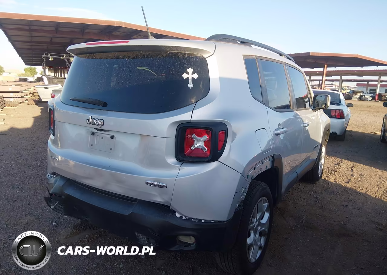 2017 Jeep Renegade Latitude 4X4 VIN:ZACCJBBB1HPG28207 - 4