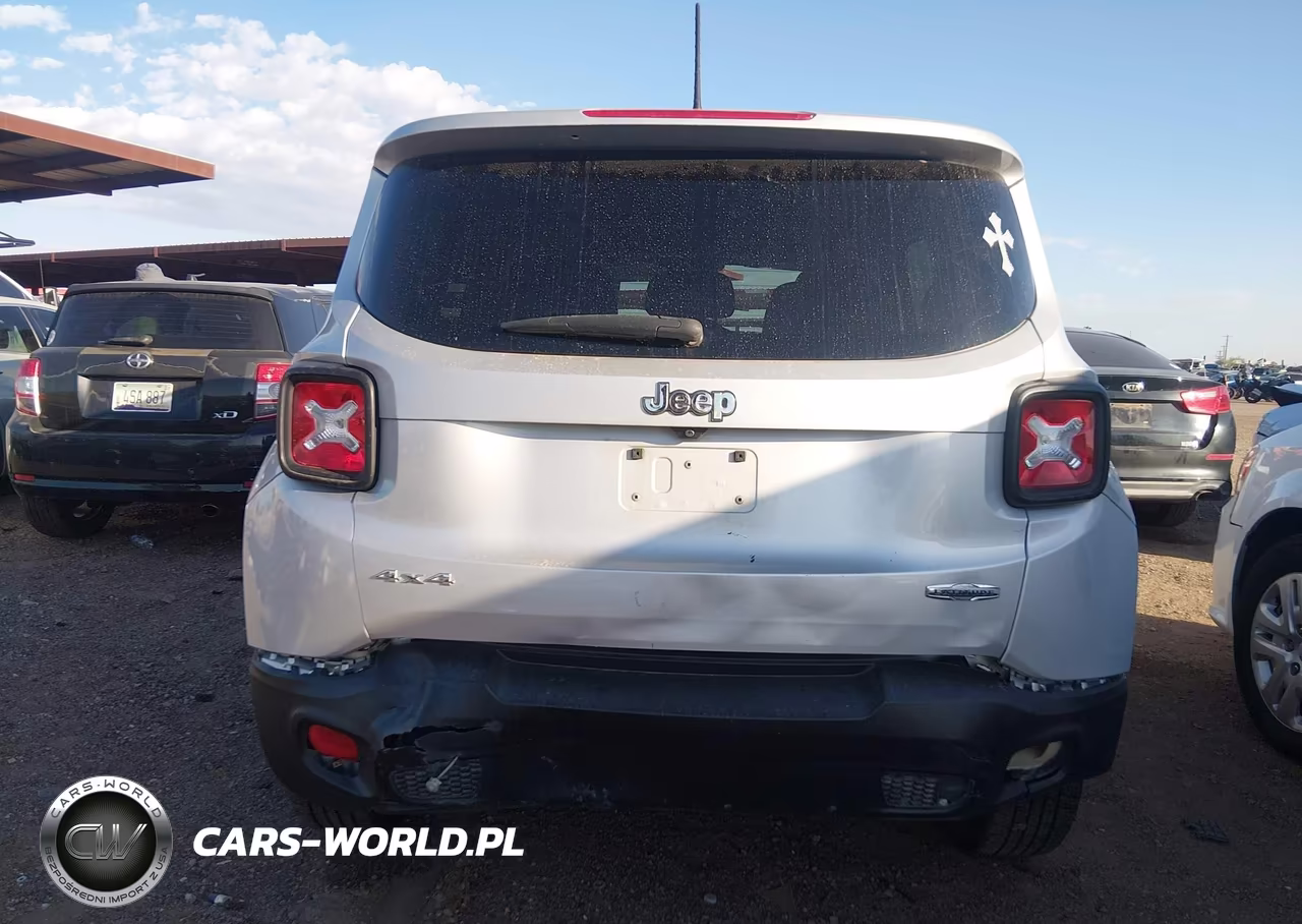 2017 Jeep Renegade Latitude 4X4 VIN:ZACCJBBB1HPG28207 - 6