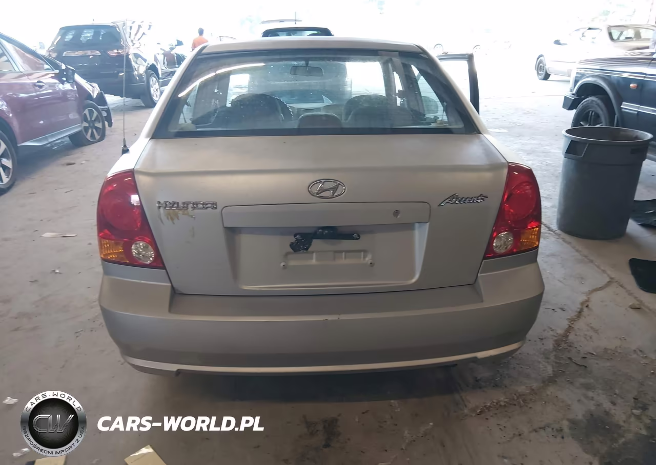 2005 Hyundai Accent Gls VIN:KMHCG45CX5U656883 - 16