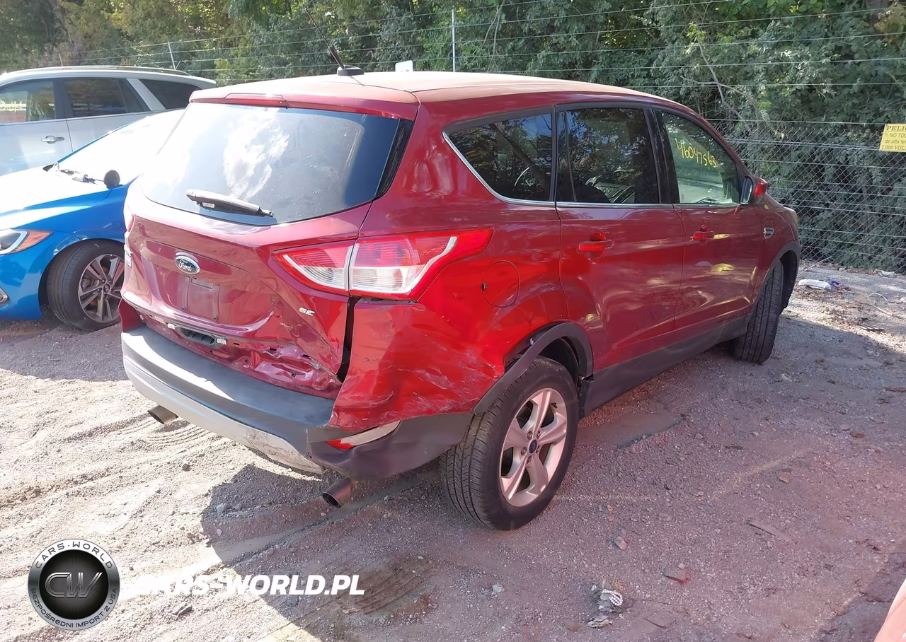 2015 Ford Escape Se VIN:1FMCU0G78FUC87105 - 4