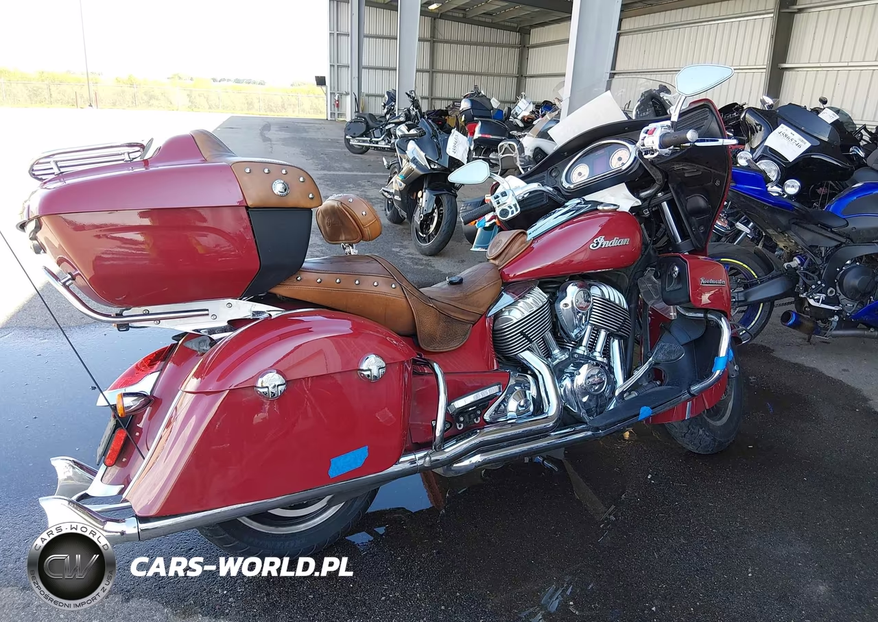 2015 Indian Motorcycle Co. Roadmaster VIN:56KTRAAA1F3328223 - 4