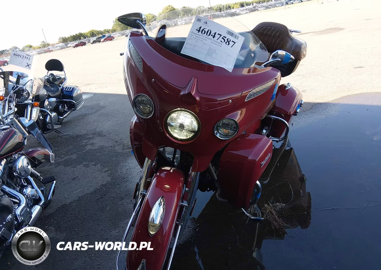 2015 Indian Motorcycle Co. Roadmaster VIN:56KTRAAA1F3328223 - 5