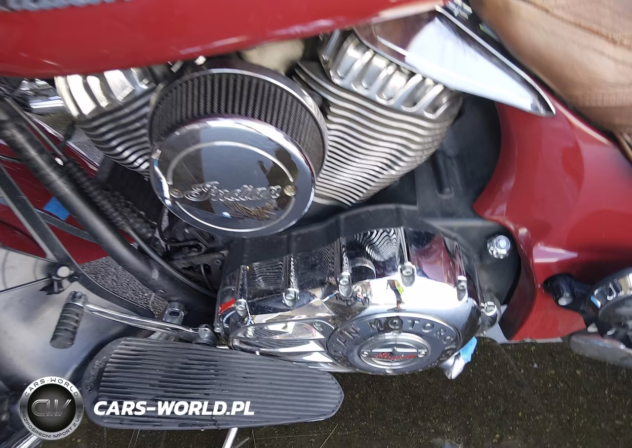 2015 Indian Motorcycle Co. Roadmaster VIN:56KTRAAA1F3328223 - 9