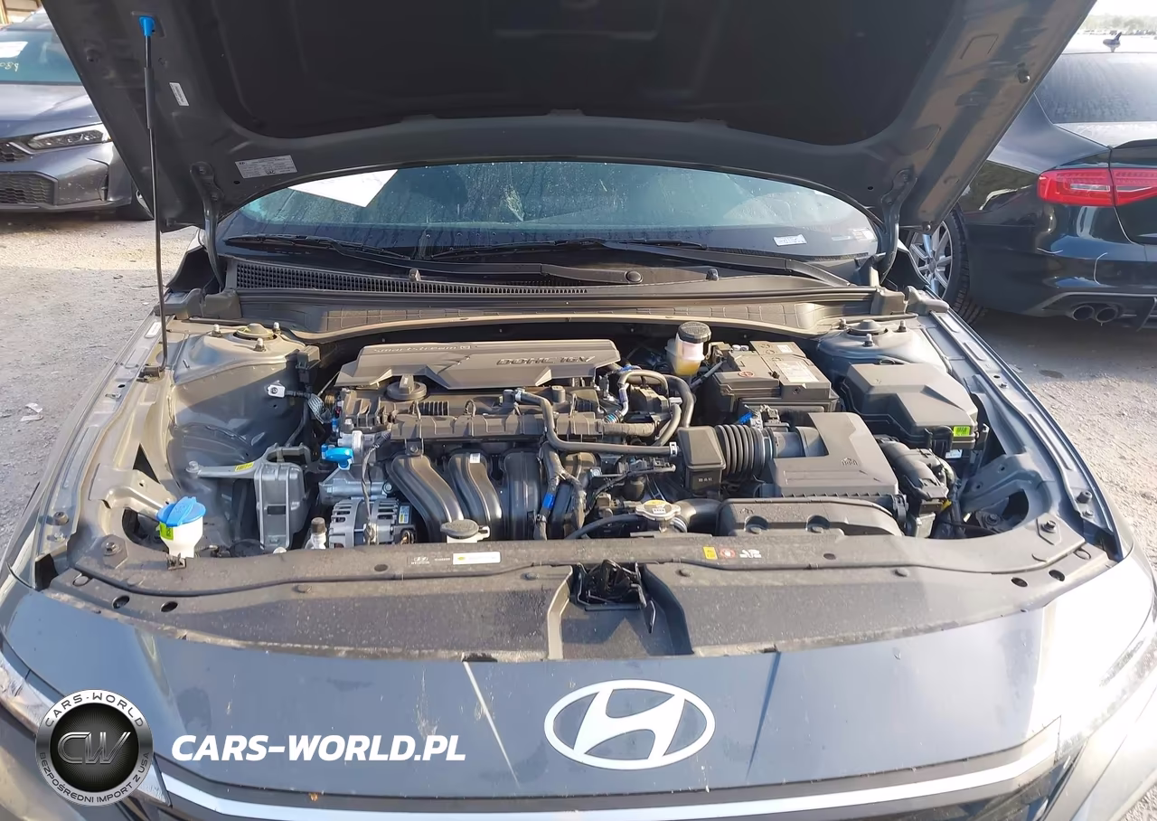 2026 Hyundai Elantra Sel Sport VIN:KMHLM4DG6TU205542 - 10