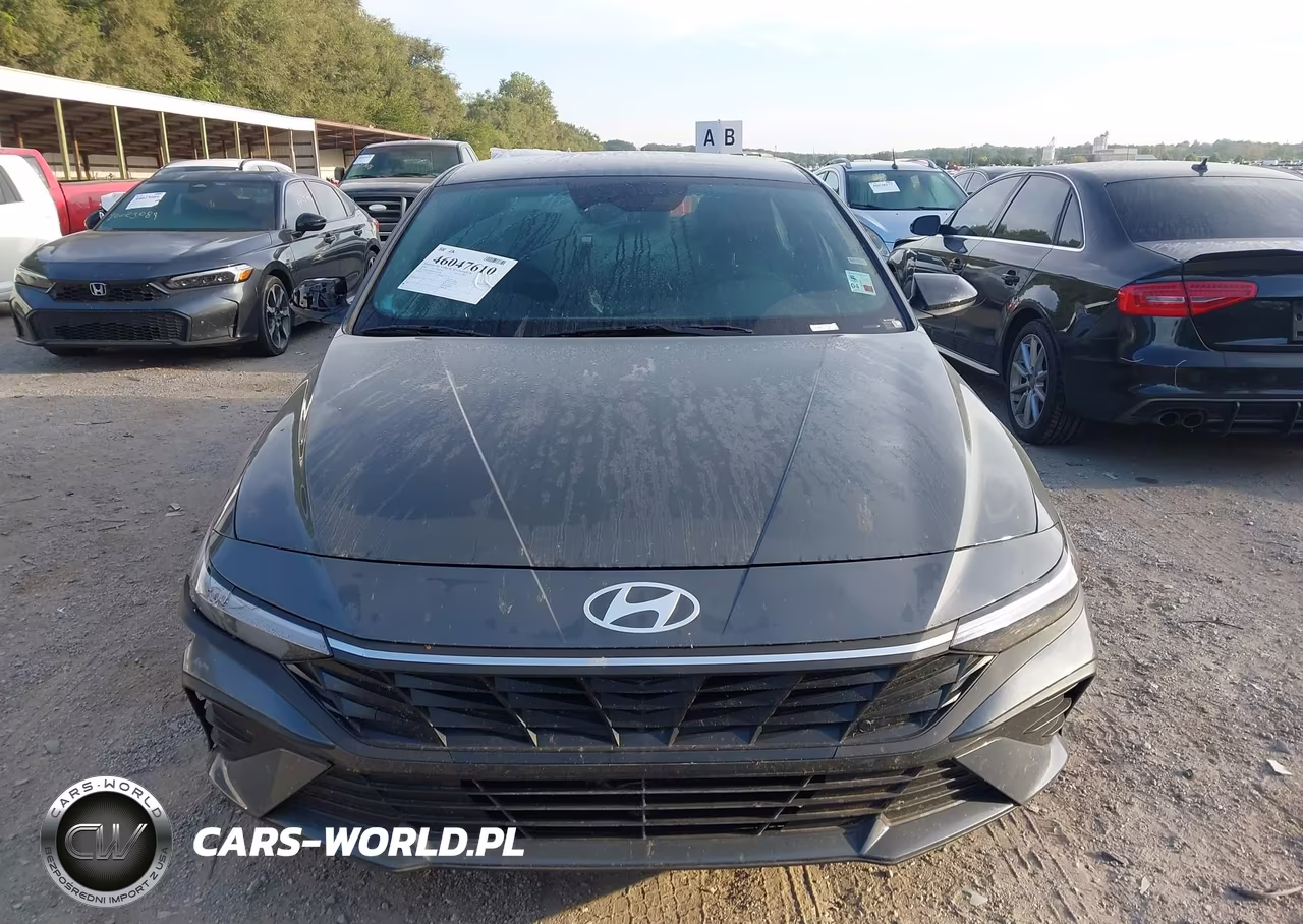 2026 Hyundai Elantra Sel Sport VIN:KMHLM4DG6TU205542 - 12