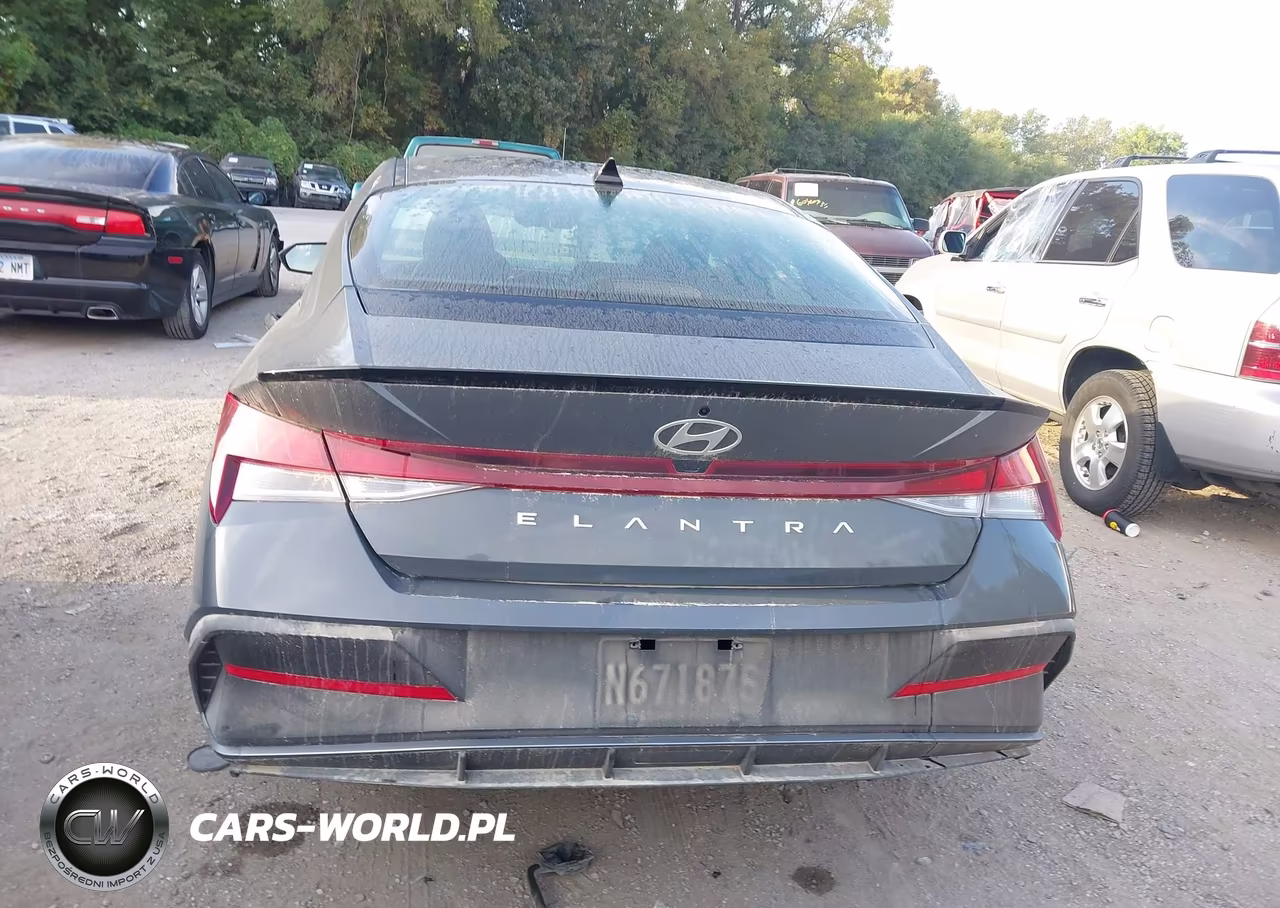 2026 Hyundai Elantra Sel Sport VIN:KMHLM4DG6TU205542 - 16