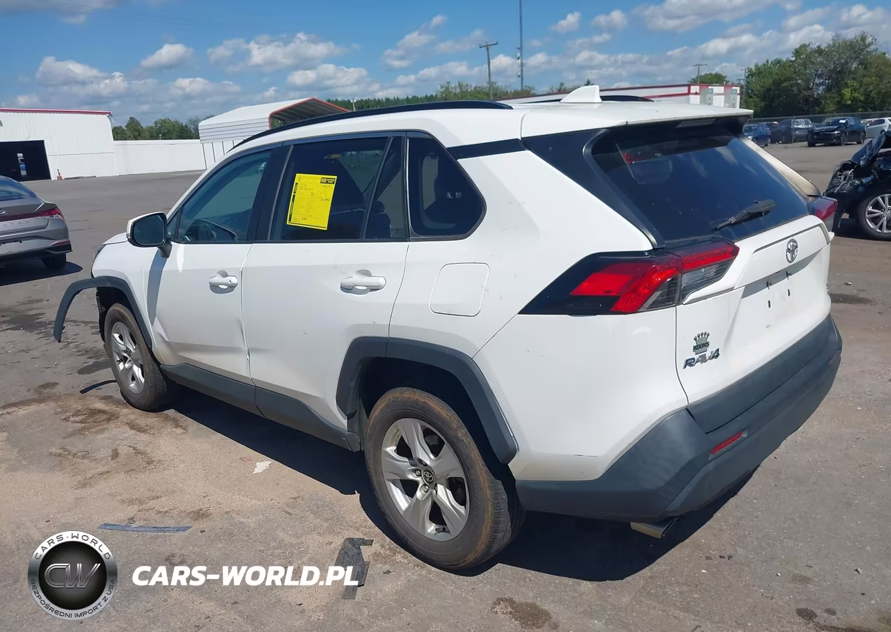 2021 Toyota Rav4 Xle VIN:2T3P1RFV2MC210296 - 3