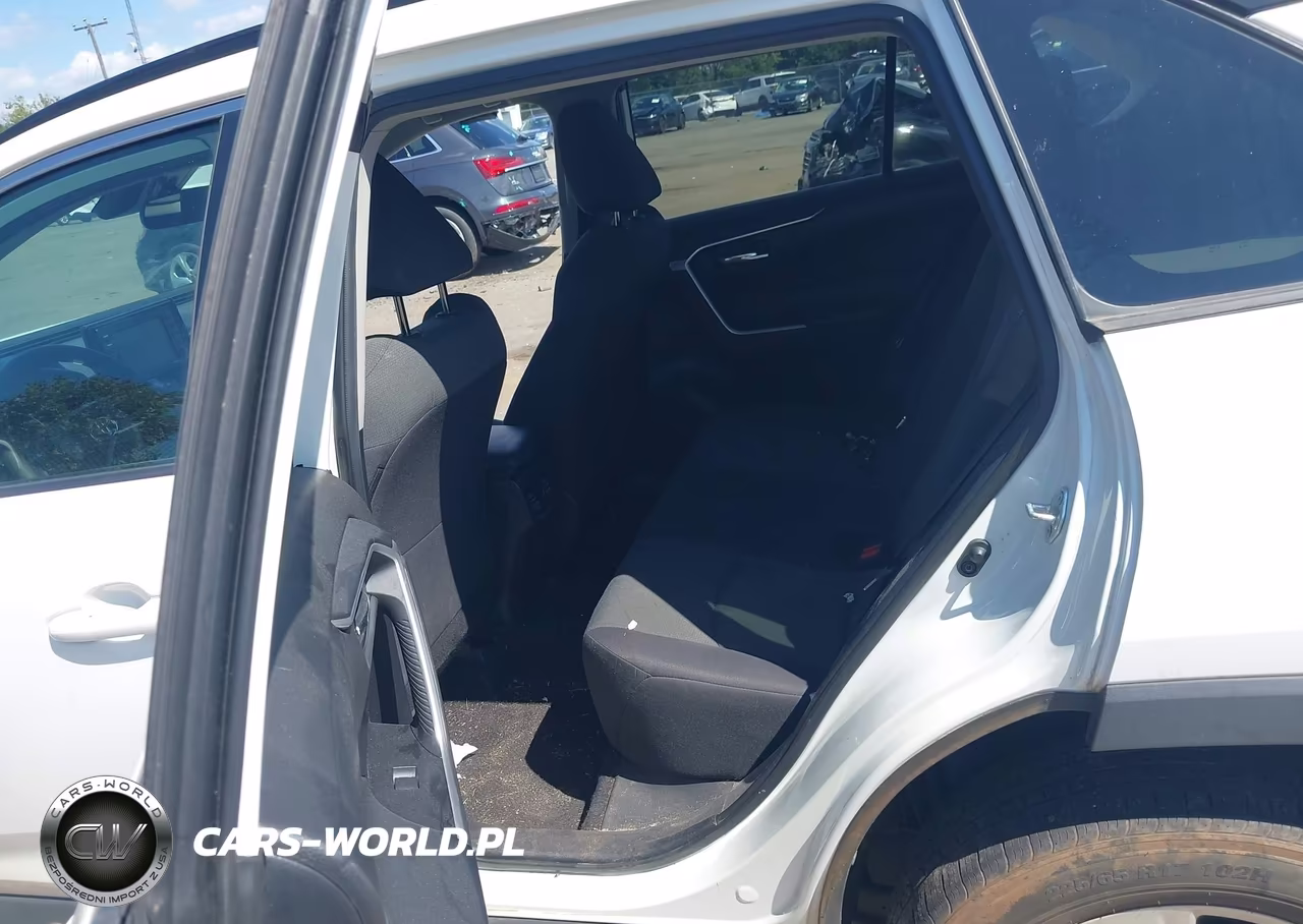 2021 Toyota Rav4 Xle VIN:2T3P1RFV2MC210296 - 8