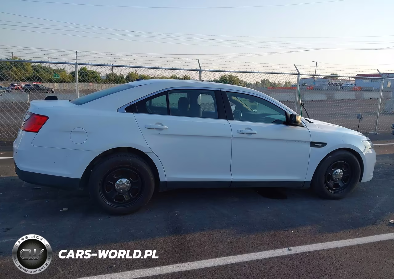2017 Ford Police Interceptor VIN:1FAHP2L8XHG145518 - 13