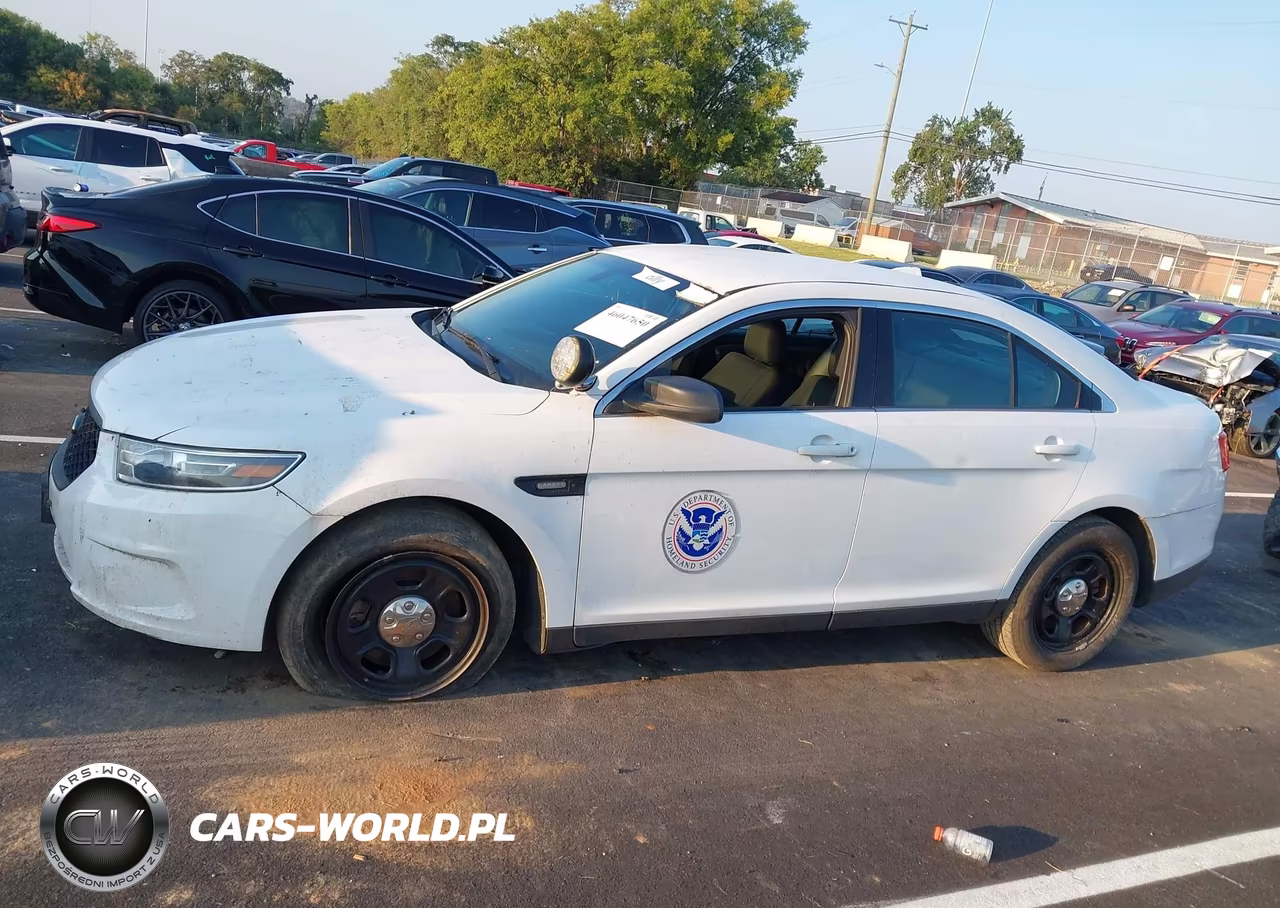 2017 Ford Police Interceptor VIN:1FAHP2L8XHG145518 - 14