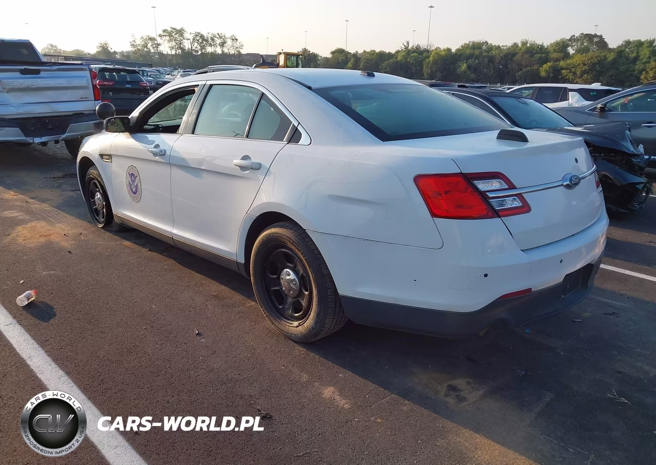 2017 Ford Police Interceptor VIN:1FAHP2L8XHG145518 - 3