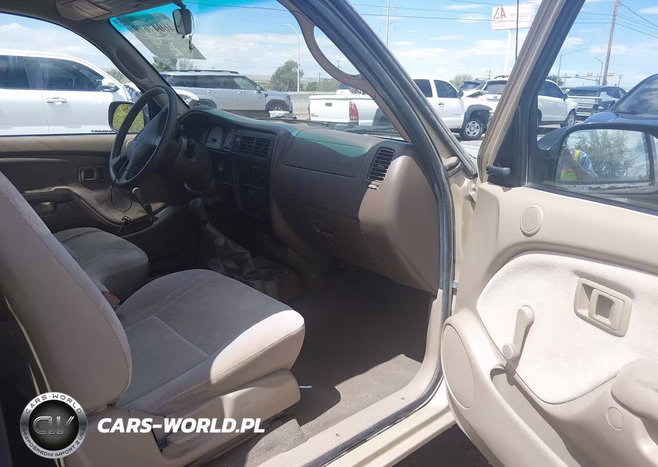 2003 Toyota Tacoma Base V6 VIN:5TEWN72NX3Z229450 - 5