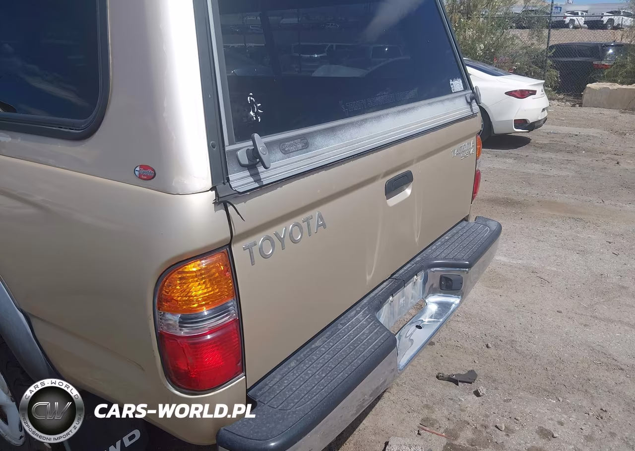 2003 Toyota Tacoma Base V6 VIN:5TEWN72NX3Z229450 - 6