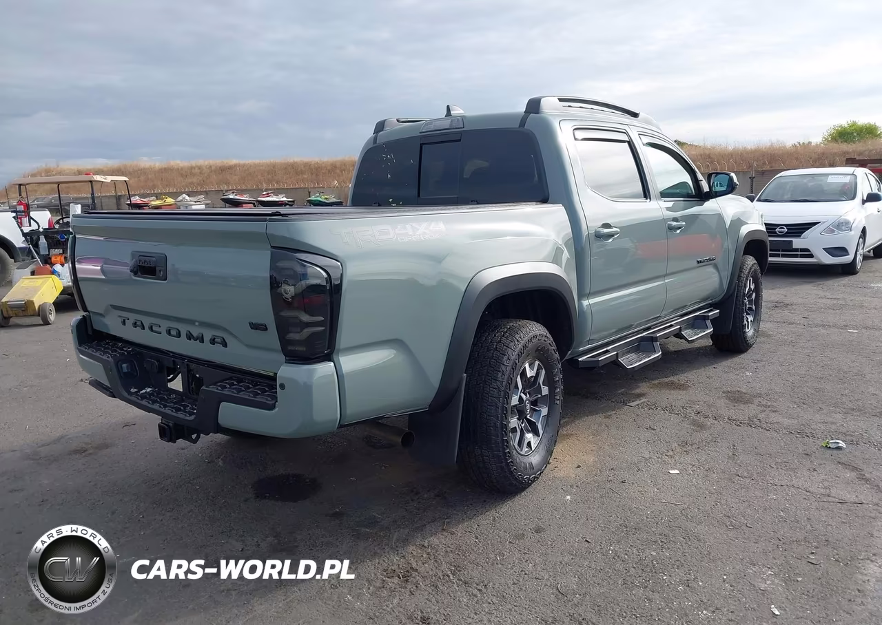 2023 Toyota Tacoma Trd Off Road VIN:3TMCZ5AN0PM590900 - 4