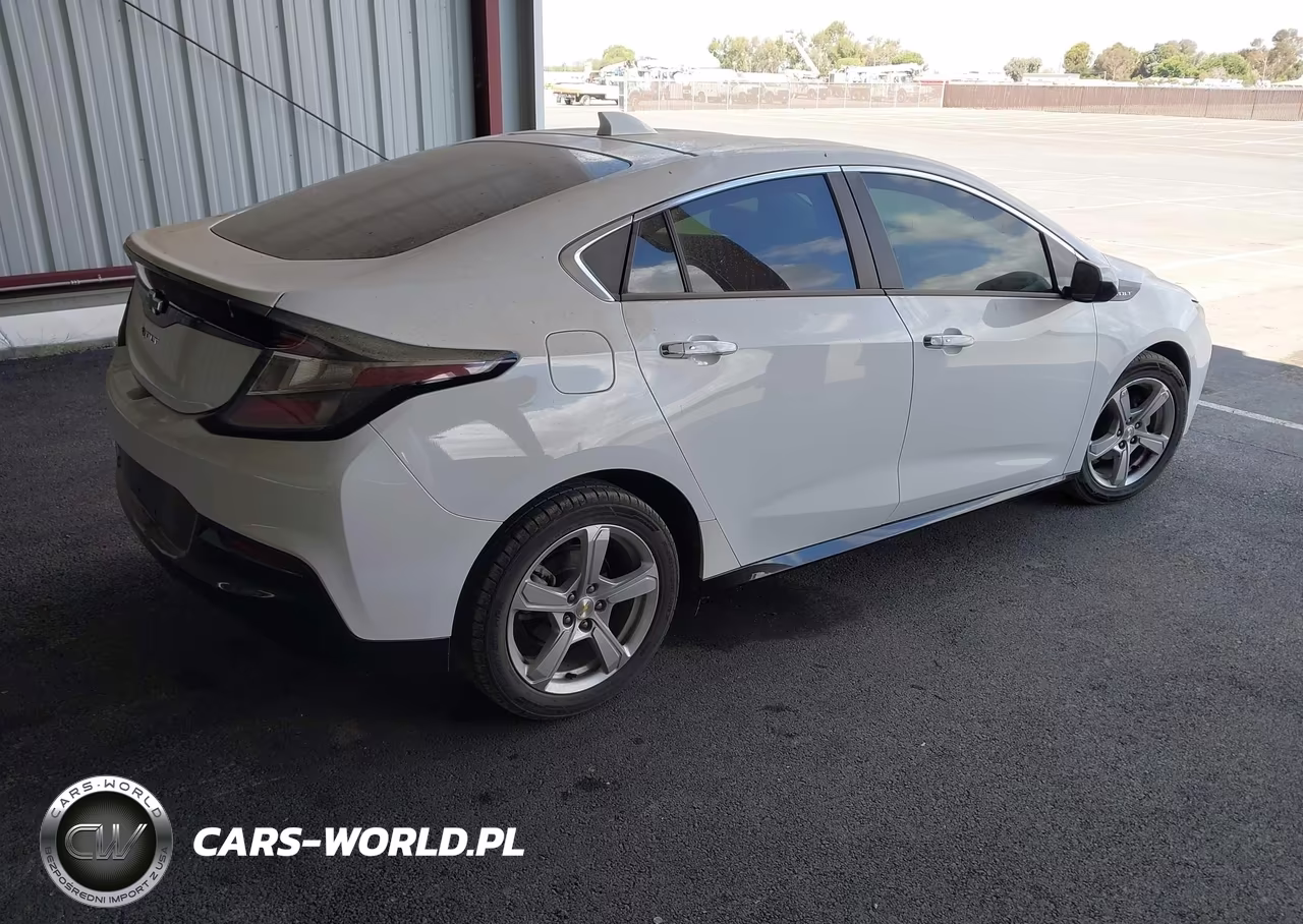 2018 Chevrolet Volt Lt VIN:1G1RC6S57JU156162 - 4