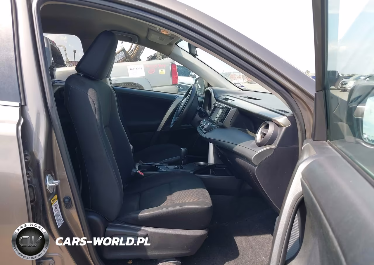 2015 Toyota Rav4 Le VIN:2T3ZFREV3FW186944 - 5