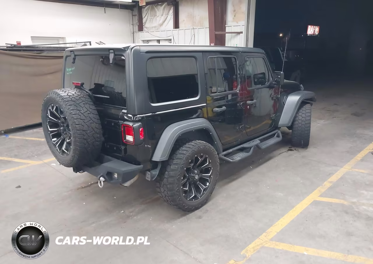 2021 Jeep Wrangler Unlimited Sport S 4X4 VIN:1C4HJXDN6MW786467 - 4