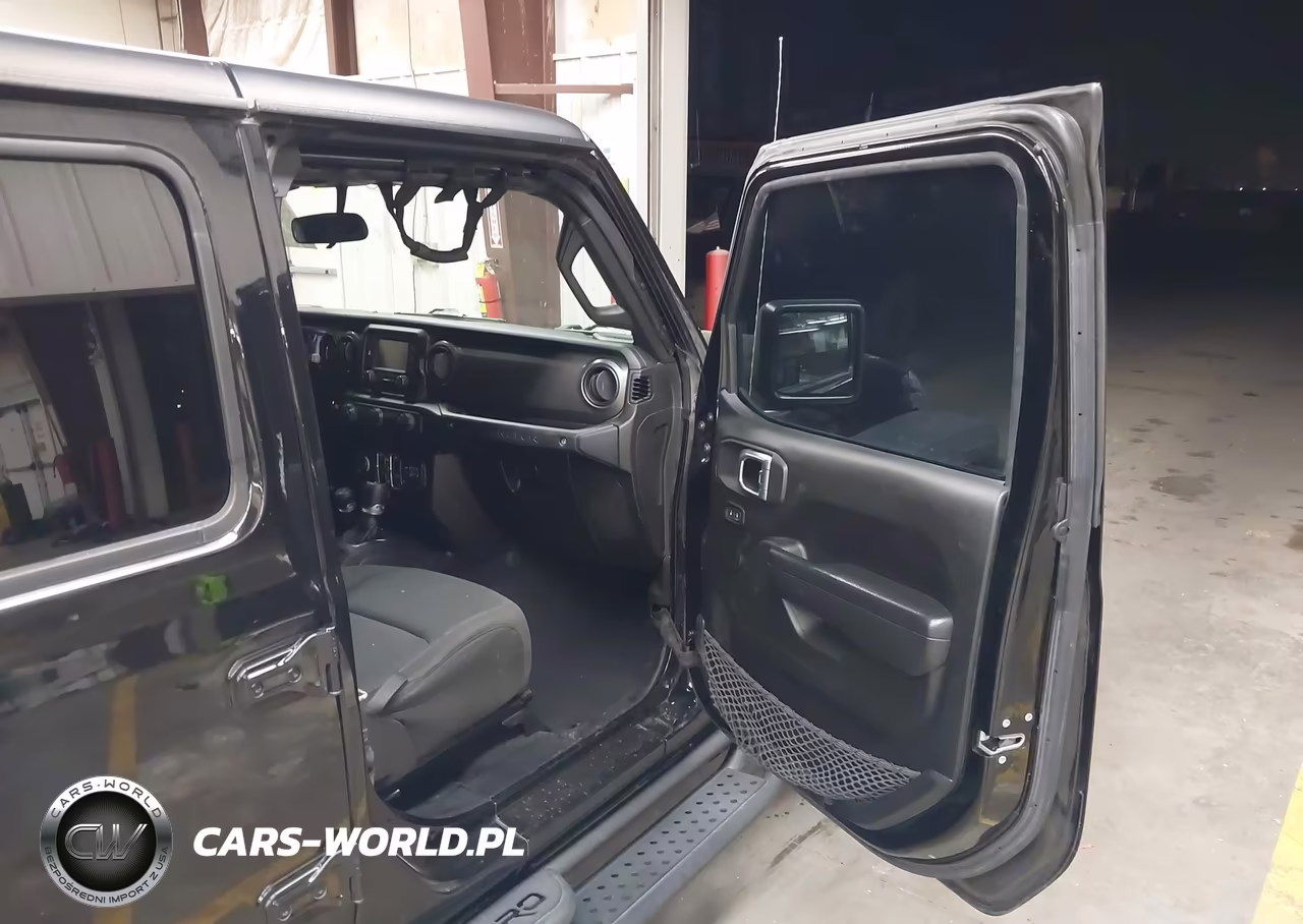 2021 Jeep Wrangler Unlimited Sport S 4X4 VIN:1C4HJXDN6MW786467 - 5