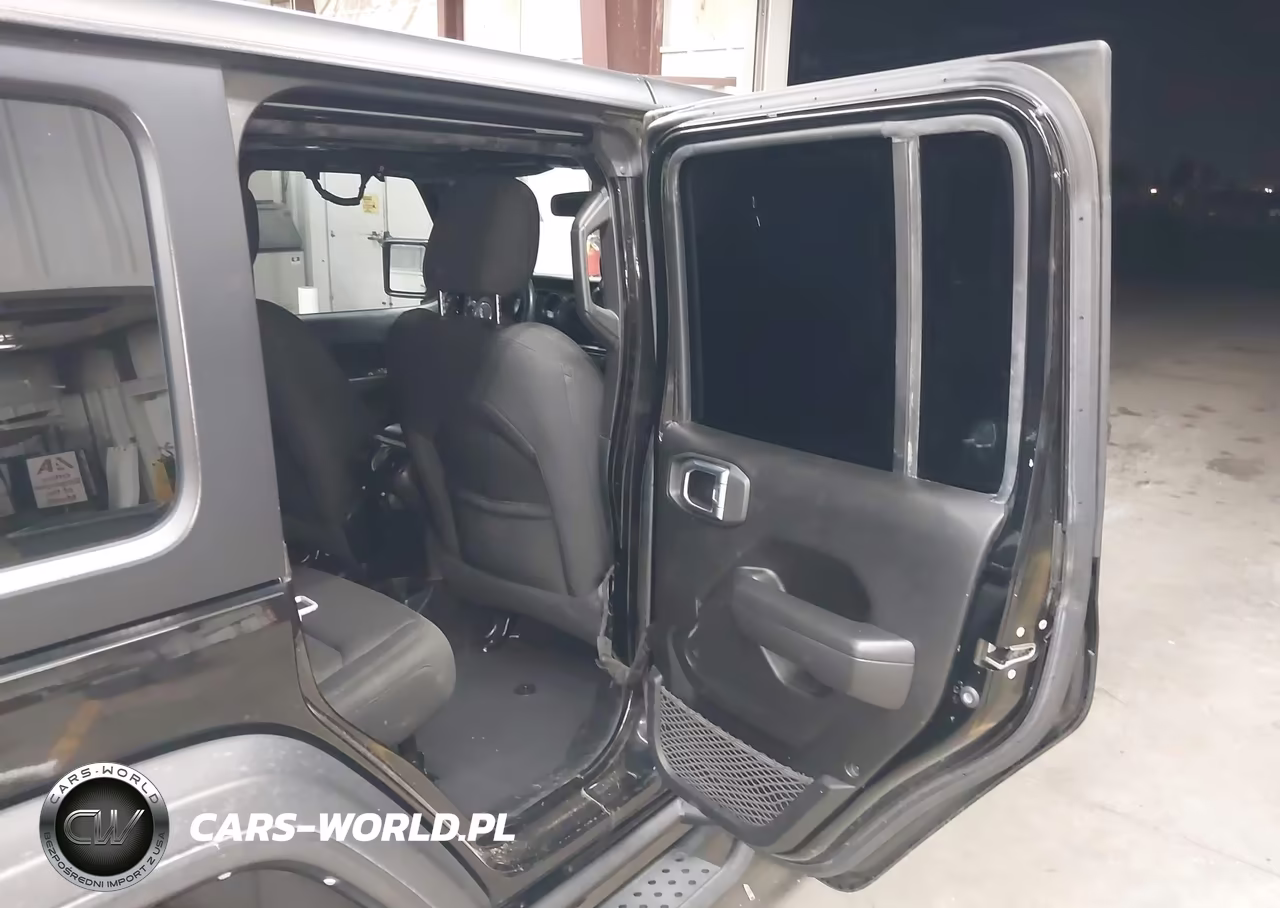 2021 Jeep Wrangler Unlimited Sport S 4X4 VIN:1C4HJXDN6MW786467 - 8