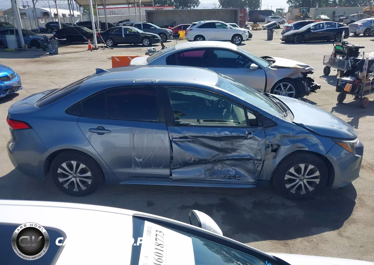 2021 Toyota Corolla Hybrid Le VIN:JTDEAMDE5MJ011110 - 13