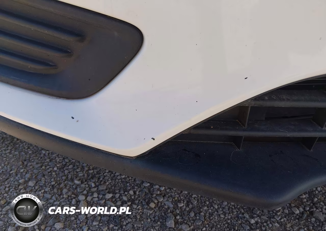 2018 Ford Focus Se VIN:1FADP3F26JL328634 - 12