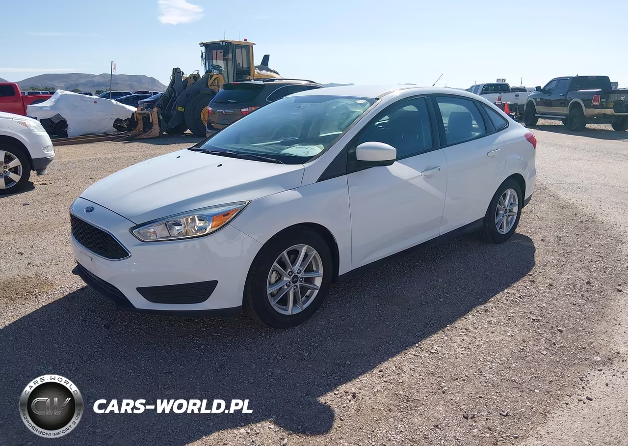 2018 Ford Focus Se VIN:1FADP3F26JL328634 - 2