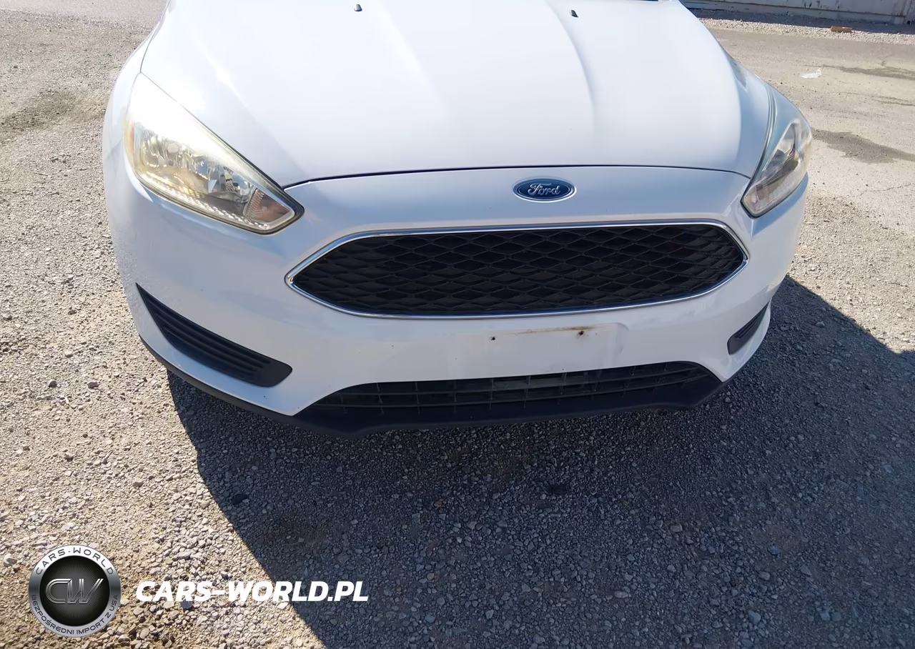 2018 Ford Focus Se VIN:1FADP3F26JL328634 - 6