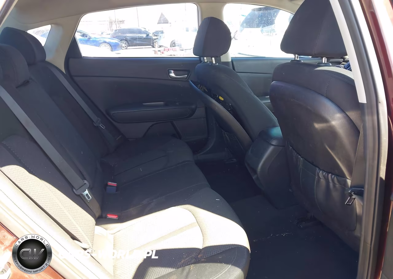 2016 Kia Optima Lx VIN:5XXGT4L31GG024075 - 8