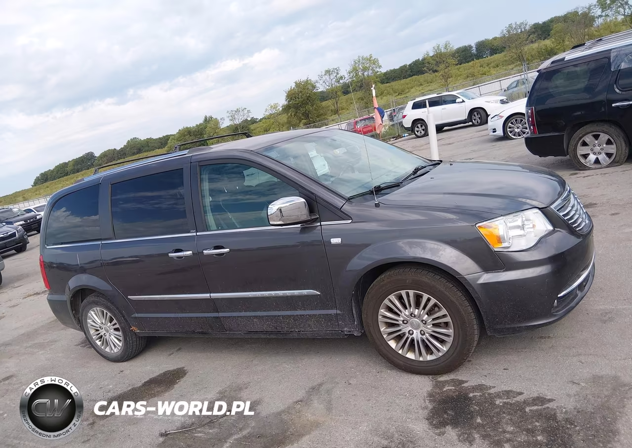 2014 Chrysler Town & Country Touring-L 30Th Anniversary VIN:2C4RC1CG3ER224695 - 13