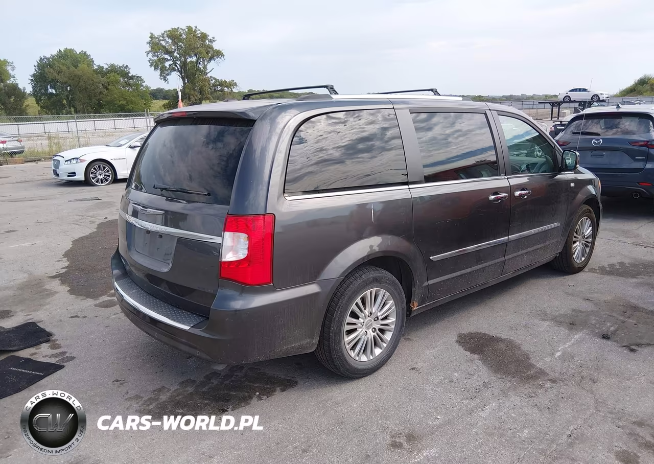 2014 Chrysler Town & Country Touring-L 30Th Anniversary VIN:2C4RC1CG3ER224695 - 4